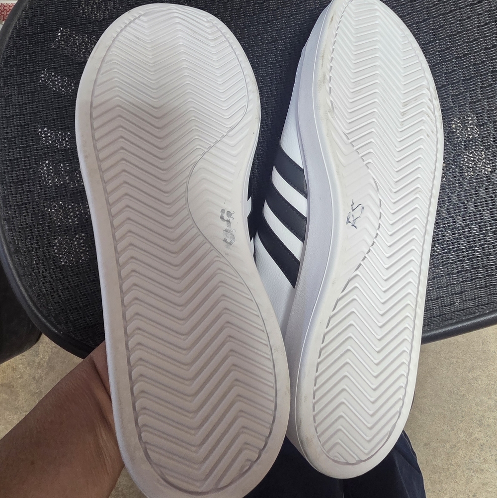 Adidas White Sneakers with Black Stripes Cloud Foam Comfort - Picture 5 of 5
